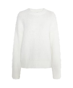 Der weiche, haarige Strick kommt bei dem Pullover von DreiMaster Vintage besonders schön zur Geltung. Seine klassische, gerade Form mit Rundhalsausschnitt und abschließendem Rippbündchen ist ein lässiges Basic-Modell, das ebenso saisonübergreifend wie vielfältig kombinierbar ist.  Strickpullover