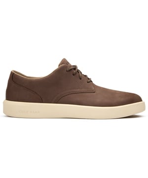Zapatos de uso diario Cole Haan Grand Crosscourt para hombre en color gris, fabricados con nobuck y suela de goma. Incluyen: suela Grand 360, marca Cole Haan, cuello del talón ligero y acolchado.