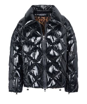 100% poliamida; chaqueta Dolce & Gabbana; Modelo: F9J24T FUSQB 15; Mano de obra de alta calidad; Cremallera; Dos bolsillos a cada lado; Detalles del logotipo de Dolce & Gabbana