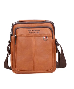 Northampton polo club Bolso de hombro de cuero de PU de un solo compartimento. Producto vegano.