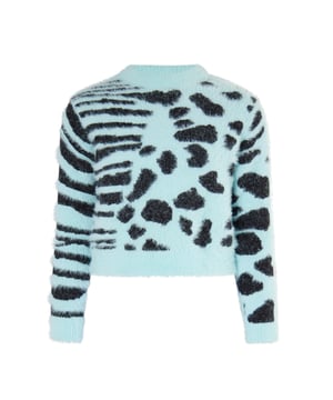 Mit einem wilden Mix aus Leo und Zebra gehst Du mit dem myMo KIDS Pullover auf Herbst-Winter-Safari. Der weiche, gebürstete Strick trägt sich super angenehm und lässt sich ganz einfach mit Jeans kombinieren. Der lockere Pulli wird garantiert der Favorit im Kleiderschrank.  Strickpullover