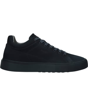 Sneaker (mid) van het merk Blackstone. In de kleur NAVY. Gemaakt van Nubuck met een voering van Leather. Deze schoen is gemaakt met een Cup zool.