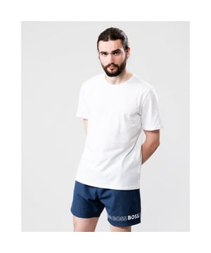 An easy-wear T-shirt by BOSS Menswear. This loungewear T-shirt is cut to a regular fit in soft cotton blended with stretch and features a contrasting BOSS logo at the left chest. The inner collar carries a signature stripe for an attentive finish.
Regular fit. Crew neck.
95% Cotton, 5% Elastane
50469550