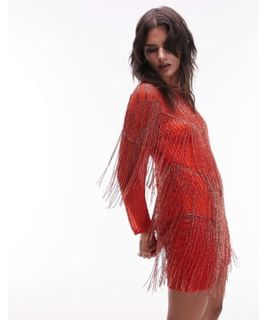 Dresses by Topshop Welcome to the next phase of Topshop Crew neck Long sleeves Beaded embellishment Regular fitSold By: Asos