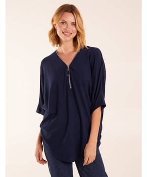 Here is a comfy option, perfect for you, season after season! Team this zip front top with jeans and trainers, for the perfect day to day look that will leave you feeling extra comfy!