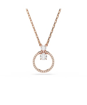 Deze verbluffende Ketting voor Vrouwen van Swarovski is het perfecte cadeau om uzelf of een geliefde te verwennen. De Ketting is gemaakt van verguld metaal, gekleurd in Roze, met een lengte van 45 cm en een gewicht van gram. De Swarovski 'Dextera' Vergulde Metalen Ketting voor Vrouwen - Roze 5692266 wordt geleverd in een prachtige geschenkdoos en heeft een garantie van twee jaar.