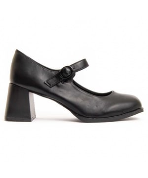 Zapato de tacón para mujer. Calce cómodo. Fabricado con materiales veganos. Fabricado por otras marcas para nuestra marca. Medidas aproximadas: 6 cm de tacón.