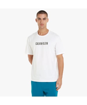 Calvin Klein INTENSE POWER Mens Crew Neck White

Closure/Fastening: Pull-On

Features: Lightweight,Breathable

Item Weight: 1 KG

Clothing Fit: Regular

Single Or Multi Pack?: Single

Gift Boxed: No

Material Composition: 100% Cotton

Clothing Features: Crew Neckline | Short Sleeves | Calvin Klein Logo Print on Chest 
Product Code: 000NM2567E100