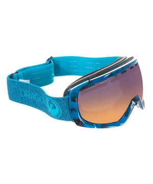 Las gafas de Snowboard Dragon son una opción ideal. 
Sus monturas de diseño, vienen en una amplia variedad de colores, igual que sus cristales.
Montura de poliuretano. 
Detalles de logotipo, en el lateral superior de la montura.
Espuma de triple capa, con forro polar hipoalergénico.
Campo visual extra grande, vision sin distorsiones.
Lentes de color Azul.
La banda elástica es ajustable.
Color Azul.
Banda elástica personalizada por la marca.
Aberturas de ventilación.
Todas las gafas protegen de los dañinos rayos UV. 

Medidas:  Alto lente: 72 mm. Ancho lente: 195 mm. Puente: 47 mm.

Incluye lente extra, bolsa de micro-fibra para máscaras.