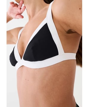 A triangle style bikini top with two-way strap at back that can be worn parallel or styled to crossover. It features adjustable straps with gold-plated hardware to help shape and size to fit