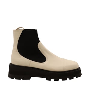 VINTAGE, UVP WIE NEU  
Jimmy Choo interpretiert den klassischen Chelsea-Stiefel mit dem Clayton-Stil neu. Hergestellt aus glattem Kalbsleder weisen diese Schuhe eine segmentierte Konstruktion auf und sitzen auf einer Gummisohle mit Profil.

Jimmy Choo Clayton Boots aus weißem Leder  
Farbe: weiß  
Größe: EU42  
Material: Leder | Rindsleder  
Zustand: ausgezeichnet  
Gebrauchsspuren: Keine  
SKU: 236209