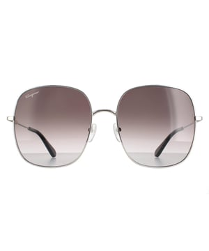 Salvatore Ferragamo Square señoras plata gris degradado SF300S Las SF300 son unas elegantes gafas cuadradas fabricadas en acetato ligero. El logotipo de Salvatore Ferragamo figura en las finas patillas para garantizar la autenticidad de la marca.
