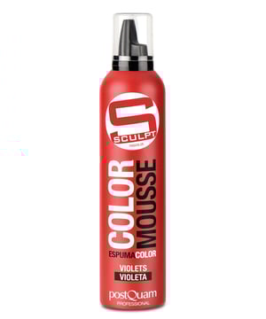 SCHUIM KLEUR. Fixerende mousse waarvan de formule de kleur van natuurlijk of gekleurd haar doet herleven. De kleur verdwijnt bij het wassen. Bevat conditionerende principes. Hoe te gebruiken: Schud de container, keer hem om en giet een klein klontje schuim over de palm van je hand. Verdeel het door het haar en kam het door. VOORZORGSMAATREGELEN: Drukvat. Bescherm uzelf tegen de zonnestralen en vermijd blootstelling aan temperaturen boven de 50º. Niet doorboren of verbranden, ook niet na gebruik. Niet verdampen in een vlam of gloeiend lichaam. Blijf uit de buurt van elke ontstekingsbron. Niet roken. Buiten bereik van kinderen houden. Zeer licht ontvlambaar.