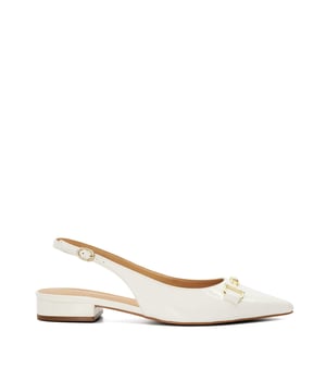 Tap into one of this season's most versatile trends with our wide fit Hopeful ballet shoes. Set on a low-block heel for ease of wear, the upper of this pointed silhouette is crafted with the finest materials and enhanced with our bespoke 'mirror-D' snaffle trim. Finished with a lined footbed and adjustable buckled ankle strap ensuring the perfect fit. This elegant style is certain to refresh your capsule collection.