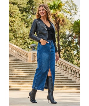 The skirt of the season
Made from our signature soft stretch denim
Classic mid-blue wash
On-trend midi length
Sits high on the waist for a flattering fit
Tuck in tees, camis, cardigans and going-out tops