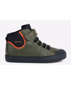 Comfortable and lightweight, Gisli is a sneaker with a soft upper made from a waxed-leather-effect material and nylon. It boasts a sleek silhouette and on-trend aesthetic, making it the perfect choice for casual outfits, schooldays and weekends.-
- Synthetic / textile upper
- Hook and loop closure
- 360 Degree breathability
- Durable outsole
