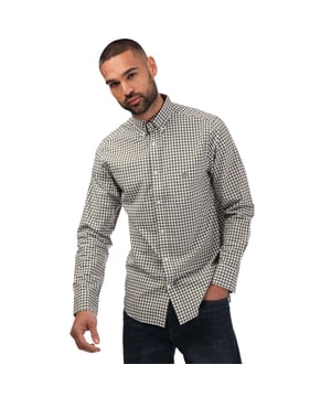 Mens Gant Regular Fit Gingham Poplin Shirt in green.- Button-down collar.- Long sleeves.- Full button fastening.- Chest pocket.- Box pleat with locker loop at back.- Regular fit.- 100% Cotton. - Ref: 3000120301