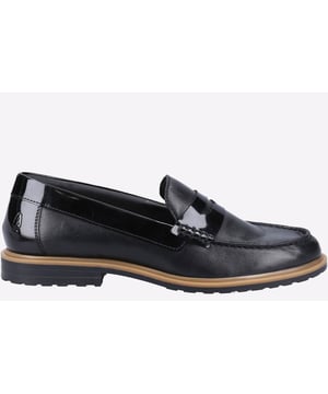 Einfacher Einschlupfstil Schulschuh. Mit einer Absatzhöhe von ca. 20 mm und flexibler TPR-Außensohle.