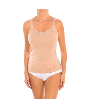 Camisetas de encaje de Q-EN.
Tirantes anchos elásticos con blonda de flores.
Escote con acabado de pico y blonda de flores.
Tejido cómodo y transpirable.
Tejido suave y elástico, no deja marca.
Costuras vistas a tono.
 Composición: 95% Bamboo, 5% Elastano
 Cuidados:
Lavar a temperatura máx. 30º.
- No usar lejía.
- No usar secadora.
- No planchar.
- No lavar en seco.