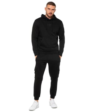 Enzo Trainingspakset met capuchon voor heren. Hoodie met normale pasvorm, lange mouwen, geboeide polsen en verstelbare trekkoorden. Voorzien van EZ-logo op borst en joggingbroek. Cargo-joggingbroek met normale pasvorm. Elastische tailleband met verstelbaar trekkoord. Beschikt over 2 steekzakken aan de zijkant, 2 cargozakken, achterzak met enkele paspel. Ideaal om te gebruiken voor vrijetijds- en werkkleding.