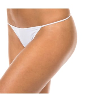 Tanga de hilo Janira 
Cinturilla elástica.
Disfruta de una gama de braguitas única que gracias a la tecnología Fresh te ofrece un tacto ultrasuave, sedoso y fresco aroma.
Forro interior a tono.
Costuras vistas a tono.
 Composición: 89% Poliamida, 11% Elastano
 Cuidados:
Lavar a temperatura máx.30º.
- No usar lejía.
- No usar secadora.
- No planchar.
- No lavar en seco.