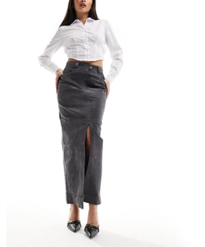 Skirts by ASOS DESIGN Lower-half looks High rise Belt loops Concealed fly Functional pockets Front split Regular fitSold By: Asos