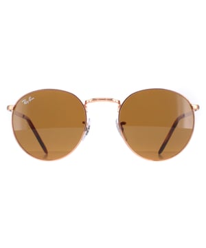 Ray-Ban Round Unisex Rose Gold Brown RB3637 Las gafas de sol New Round son una silueta redonda elegante y sofisticada que desprende encanto retro con un toque moderno. Fabricadas con precisión, la montura metálica ofrece durabilidad y estilo, mientras que las lentes cuidadosamente seleccionadas ofrecen claridad y protección UV. El diseño llamativo y versátil de las nuevas gafas de sol redondas RB3637 las convierte en un accesorio imprescindible que realza cualquier conjunto con su atractivo atemporal y su toque de sofisticación moderna, ideal para quienes buscan un estilo icónico combinado con funcionalidad y artesanía de alta calidad.