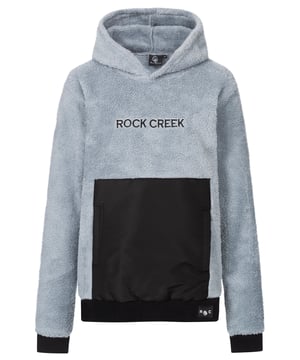 Die Zeiten, in denen Hoodies nur zum Training oder in den eigenen vier Wänden getragen werden durften, sind schon lange vorbei. Mittlerweile gelten die sportiven Oberteile als coole Freizeitkleidung, die einen lässigen Look gekonnt unterstreicht. Das Sweatshirt Modell D-475 von Rock Creek bestehen aus kuscheligem Teddyfell-Material, das sich angenehm auf der Haut anfühlt und zugleich super aussieht. Darüber hinaus verfügen sie über optimale Passformen, sodass ein hoher Tragekomfort gegeben ist. Den Kapuzenpullover kann man super mit einer Jeans und einem Paar Sneakers kombinieren, damit man einen lässigen straßentauglicher Look hat.