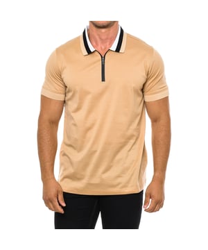 Short sleeve polo 745400 men Karl Lagerfeld.

 Features a lapel collar with zipper.
 Features a Karl Lagerfeld brand print on the lapel collar.
 The simple cut and design allow versatility in looks and ease of combination.
 Its simplicity and comfort, together with the prestige of the brand, make it an attractive option and adaptable to different styles.
 Composition: 100% cotton
 Care:
Wash at maximum temperature 30º.
 Iron at low temperature.
 Do not use bleach.
 Do not use dryer.
 Do not dry clean.