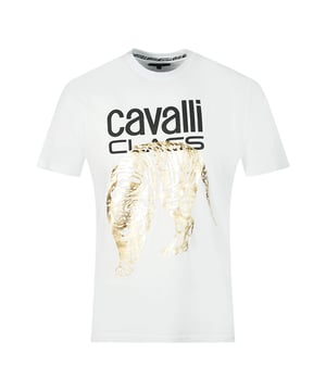 Cavalli Class Großes Goldlöwentiger Schablonenlogo Weißes T-Shirt. Dieses weiße T-Shirt von Cavalli Class ist der perfekte Weg, um Ihren Stil bequem zur Schau zu stellen. Es verfügt über einen Rundhalsausschnitt, kurze Ärmel und ist aus 100% Baumwolle gefertigt. Das Cavalli Class Weiße T-Shirt bietet eine perfekte reguläre Passform, die der Größe entspricht. Sie werden das Aussehen und das Gefühl dieses stilvollen T-Shirts lieben. Rundhalsausschnitt, kurze Ärmel, Cavalli Class Weißes T-Shirt. 100% Baumwolle, Tiger-Schablone, Markenlogo. Reguläre Passform, entspricht der Größe. Style Code: QXT61I JD060 00053