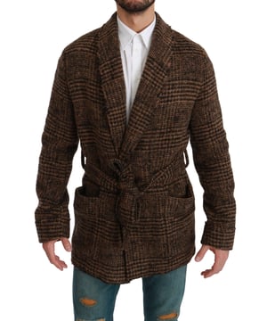 Luxuriöse Dolce & Gabbana Taillen-Gürtel-Cape-Jacke  
Farbe: Braun  
Taillengürtel-Wickel  
Zwei Fronttaschen und zwei Innentaschen  
Logo-Details  
Hergestellt in Italien  
Material: 12% Nylon, 52% Wolle, 36% Alpaka  