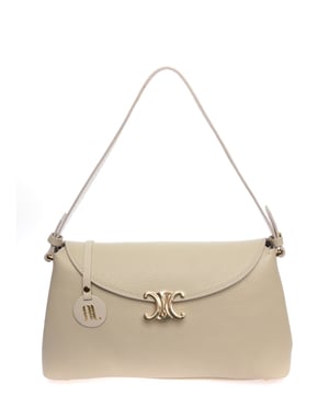 Bolso de mano  
100% cuero de vaca  
Cierre magnético en la parte frontal  
Dimensiones: 17x34x11 cm  
Asa: 54 cm  
Correa de hombro ajustable: 120 cm  