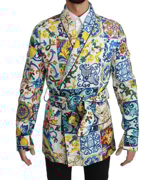 Wunderschöne authentische Dolce & Gabbana Robe Jacket  
  Mehrfarbiges Majolica-Muster  
  Taillengürtelverschluss  
  Reguläre Passform  
  Zwei Außentaschen und zwei Innentaschen  
  Logodetails  
  Hergestellt in Italien  
  Material: 100 % Leinen  
  Futter: 100 % Seide  
Material: 100 % Leinen