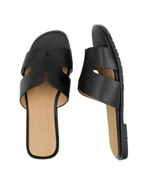 Boven: PU (Polyurethaan). Buitenzool: Synthetisch. Wreefband, Zachte stoffen banden. Vlakke. Ontwerp: Eenvoudig. Teenstijl: Open. Sluiting: Slip-on.