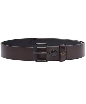 Fred Perry Rotbrauner Gürtel, 100 % Leder, Markenprägung, brüniertes Ochsenblutleder. Metallschnalle, Ledergürtel