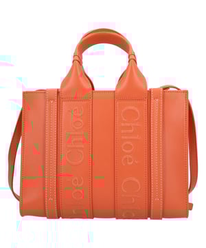 Material: Leather

Width 25.5 cm x Height 20 cm x Depth 8 cmAdjustable
shoulder strap length Min. 96 cm - Max. 105 cmHandle
drop: 8.5 cmMeasurments:  width: 255 mm height: 200 mm strap length: 960-1050 mm handle drop: 85 mm