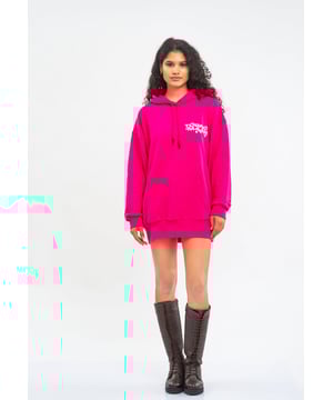 Tom Barron oversized damesjurk met capuchon en logo op de rug