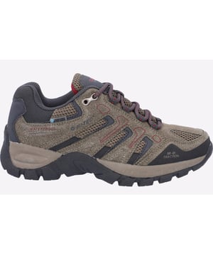 De Torca Low WP wandelschoen is ideaal voor gebruik bij meerdere activiteiten. Deze wandelschoen biedt een licht gevoel en het Dri-Tec waterdichte, ademende membraan houdt de voeten droog voor extra comfort.