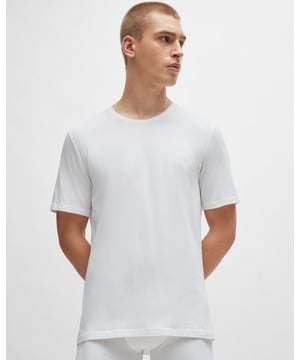 A versatile T-shirt cut to a straight fit in stretch jersey with a logo detail on the chest by BOSS Menswear.
Regular fitCrew neck
95% Cotton, 5% Elastane
50515391