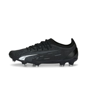 PRODUKTGESCHICHTE: ULTRA – Nicht einmal du wusstest, dass du so schnell sein kannst. Verwandle Sekunden in Rekorde mit dem ULTRA ULTIMATE Fußballschuh. Leichter bedeutet schneller, also zählt das ULTRAWEAVE-Obermaterial jedes Gramm und jede Sekunde. Die Zweidichten-SPEEDPLATE-Sohle ist inspiriert von PUMAs Laufbahn-Erbe (schnell), aus hochleistungsfähigem PEBA-Material (leicht) gefertigt und optimiert für direkte Geschwindigkeitsstabilität und Antrieb (klasse). Ultraleicht. Ultrah schnell. ULTRA ULTIMATE. EIGENSCHAFTEN & VORTEILE: Recycelte Materialien: Das Obermaterial dieses Schuhs besteht aus mindestens 20 % recycelten Materialien als Schritt in eine bessere Zukunft. DETAILS: Minimales Gewicht für maximale Geschwindigkeit mit hochleistungsfähigem ULTRAWEAVE-Obermaterial; Überhole deine Gegner mit der Zweidichten-SPEEDPLATE-Sohle für erstklassige Traktion und Antrieb; PWRPRINT auf dem Obermaterial für Mikro-Stabilität und PWRTAPE an der Ferse für leichte Unterstützung; Leichte, herausnehmbare Einlegesohle mit NanoGrip-Technologie verhindert das Verrutschen des Fußes im Schuh; FG/AG: Sohle für feste/kunstrasante Böden.