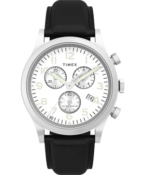 Deze Timex Traditionele Chronograaf Horloge voor Heren is het perfecte uurwerk om te dragen of als cadeau te geven. De zilveren 42 mm ronde kast, gecombineerd met de comfortabele zwarte leren horlogeband, zorgt ervoor dat je optimaal van dit schitterende uurwerk kunt genieten zonder concessies te doen. Aangedreven door een hoogwaardige quartz beweging en waterbestendig tot 10 bar, blijft je horloge tikken.