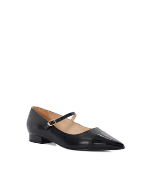 Our Hastie Mary Janes are a timeless style with a feminine twist. Boasting an elegant, pointed toe and an adjustable strap, these low-heel flats are sure to be the perfect fit. Pair them with your favourite dresses or tailored trousers for a chic, versatile look.