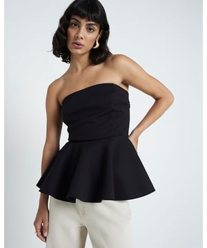 Bandeau neckline, Sleeveless, Peplum hem