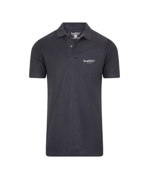 Heren polo van het merk Ballin Est. 2013. De polo's van Ballin Est. 2013 zijn gemaakt van 100% biologisch katoen, en hebben een normale pasvorm. Het zachte katoen zorgt voor een heerlijk draagcomfort.  Modelnaam: Basic PoloCategorie: heren poloMaterialen: biologisch katoenKleur: donkergrijs