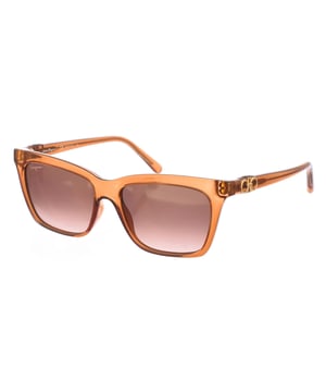 Gafas de sol de mujer, con montura de acetato.
Montura con forma cuadrada.
Patillas de acetato.
100% Protección UV.
Cristales antirreflejo.
Incluye los certificados de autenticidad y garantía.
 Medidas: Medidas: Alto lente: 40 mm, Ancho lente: 55 mm, Puente: 16 mm, Patillas: 140 mm.
 Composición: Acetato
 Cuidados:
Limpieza y mantenimiento:
- Limpiar las gafas con agua y jabón (neutro).
- No utilice paños sucios o abrasivos, que puedan alterar las características de los filtros.
- Utilice solo accesorios y repuestos originales.