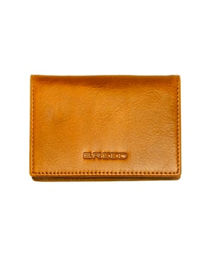 Longitud: 75 mm; Ancho: 107 mm; Altura: 19 mm; Material: cuero genuino; Color: Camello; Bolsillos: 1; Titulares de tarjetas: 4; Doble pliegue: Sí; Bloqueo RFID: Sí