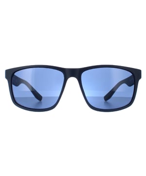 Die Calvin Klein CK19539S 410 matte navy Sonnenbrille im Fliegerstil ist aus leichtem Metall gefertigt. Die Nasenpads aus Silikon und der Doppelsteg sorgen für einen bequemen Sitz. Die schmalen Bügel sind mit dem Calvin Klein-Logo versehen, um die Authentizität zu unterstreichen.