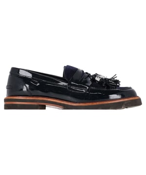 VINTAGE, RRP AS NEW
Step into sophistication with the Stuart Weitzman Manila Loafers in luxurious navy blue patent leather. This timeless silhouette is adorned with exquisite tassel details accented by gold-tone SW logo hardware, adding a touch of refinement to any ensemble. Set on a lightweight lug sole, these loafers seamlessly blend style with comfort, making them a versatile choice for any occasion. Renowned for their polished sensibility and exceptional design, the Stuart Weitzman Manila Loafers stand out as a best-selling classic, embodying a 

with Box, Dust bag

Stuart Weitzman Manila Loafers in Navy Blue Patent Leather
Condition: good
Signs of wear: Include Box., Minor markings, Lightly used but very well maintained. Minor mark at soles & creasing, light scuffing at the soles and heels.
Packaging: Box, Dust bag
Color: Blue | navy blue
Material: Leather | patent leather
Size: EU | 39 / US9
Measurements: 
SKU: NAPPUGBSH423206W