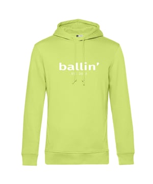 Sudadera con capucha para hombre de la marca Ballin Est. 2013. Las sudaderas con capucha de Ballin Est. 2013 están hechas de 80% algodón orgánico y 20% algodón de poliéster reciclado, y tienen un corte regular. El suave algodón proporciona una gran comodidad.  Marca: Ballin Est. 2013Nombre del modelo: Basic HoodieCategoría: sudadera con capucha para hombreMateriales: algodón orgánico, poliéster recicladoColor: verde lima