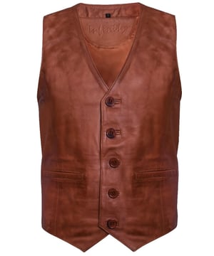 Een eenvoudig maar prachtig ontworpen gilet gemaakt van boterzacht nappaleer. Dit kledingstuk heeft een V-hals die wordt aangevuld met een sluiting met 5 knopen aan de voorkant. Voor extra functionaliteit is deze voorzien van twee taillehoge zakken en een riem aan de achterkant voor een meer persoonlijke pasvorm. Dit gilet is perfect voor nette of casual kleding en is verkrijgbaar in andere kleuren.